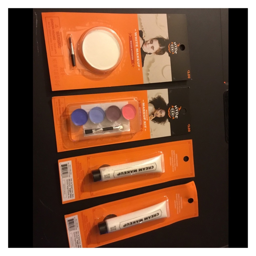 Hyde Eek! Halloween Makeup Set 💄